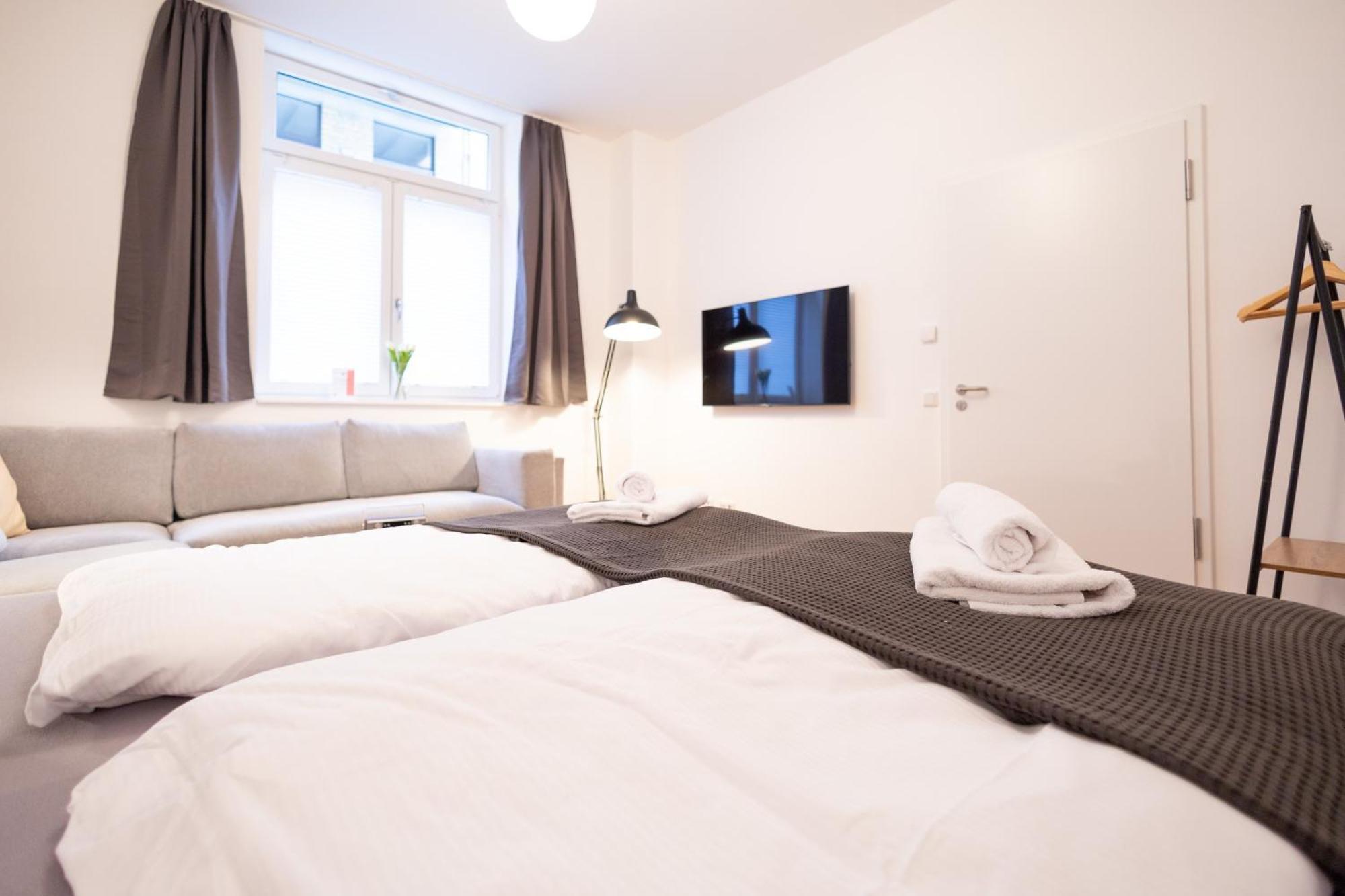 Ko-Living - Beatles Und Banksy Suites & Studios Am Eselsbrunnen - Altstadt - Kueche Halle  Eksteriør bilde