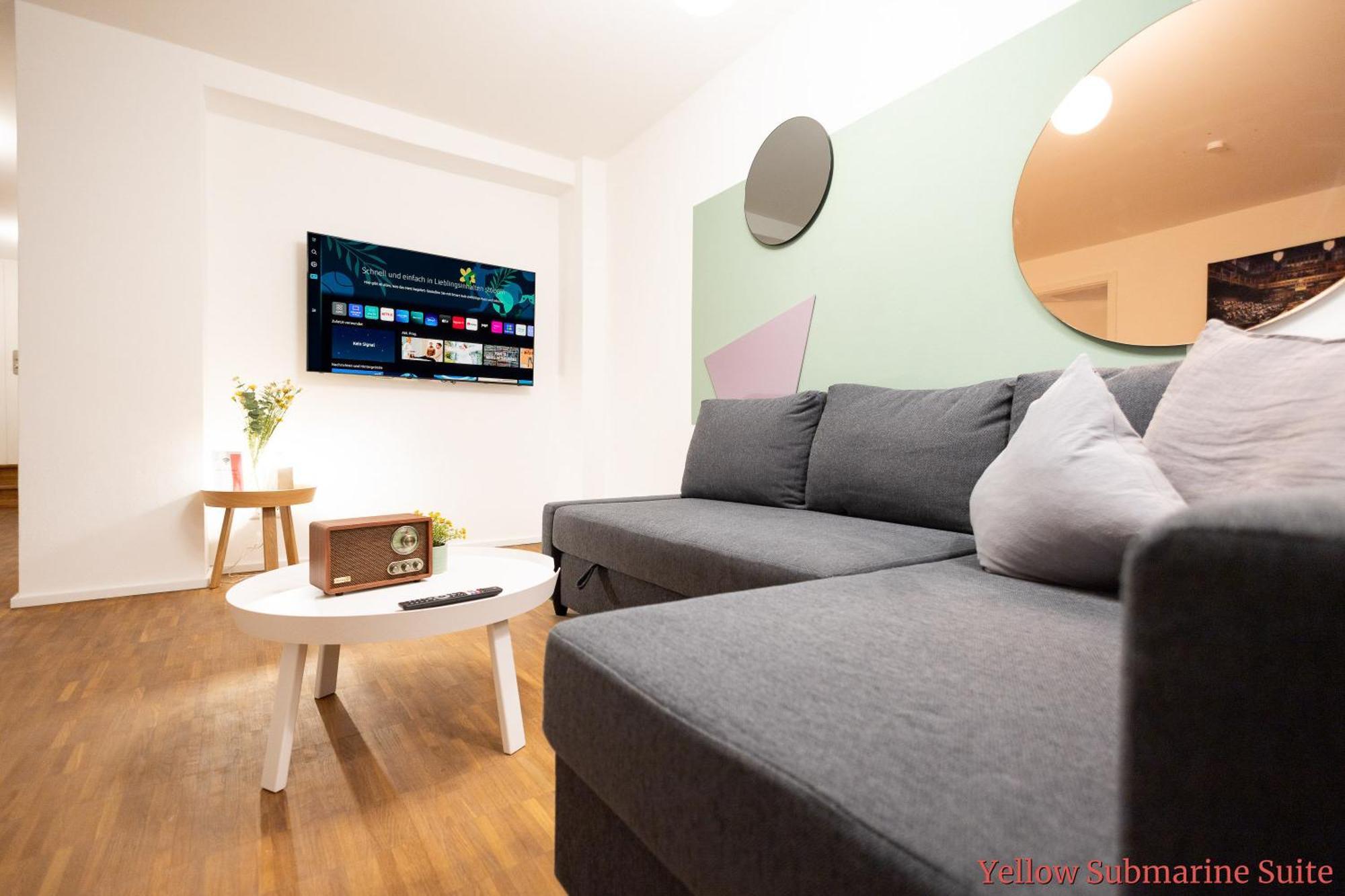 Ko-Living - Beatles Und Banksy Suites & Studios Am Eselsbrunnen - Altstadt - Kueche Halle  Eksteriør bilde