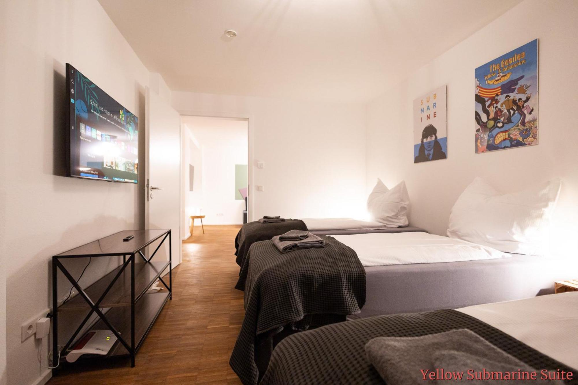 Ko-Living - Beatles Und Banksy Suites & Studios Am Eselsbrunnen - Altstadt - Kueche Halle  Eksteriør bilde