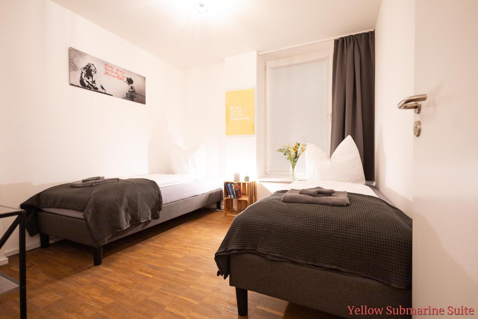 Ko-Living - Beatles Und Banksy Suites & Studios Am Eselsbrunnen - Altstadt - Kueche Halle  Eksteriør bilde