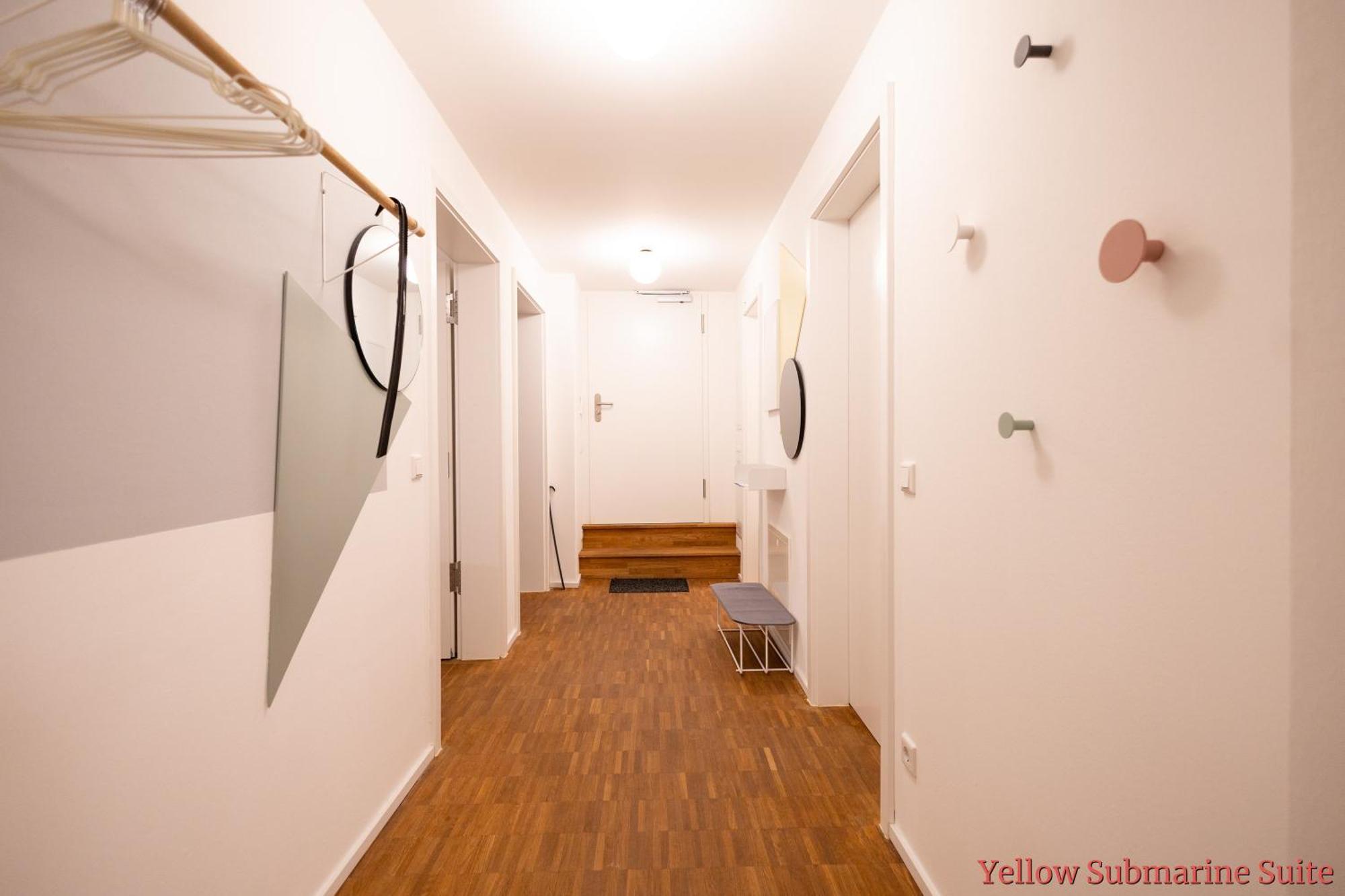 Ko-Living - Beatles Und Banksy Suites & Studios Am Eselsbrunnen - Altstadt - Kueche Halle  Eksteriør bilde